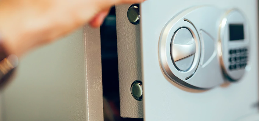 Fingerprint Safe Openers in Claremont, CA