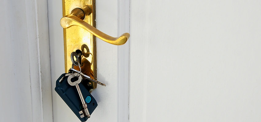 Broken Door Key Extraction in Claremont, CA